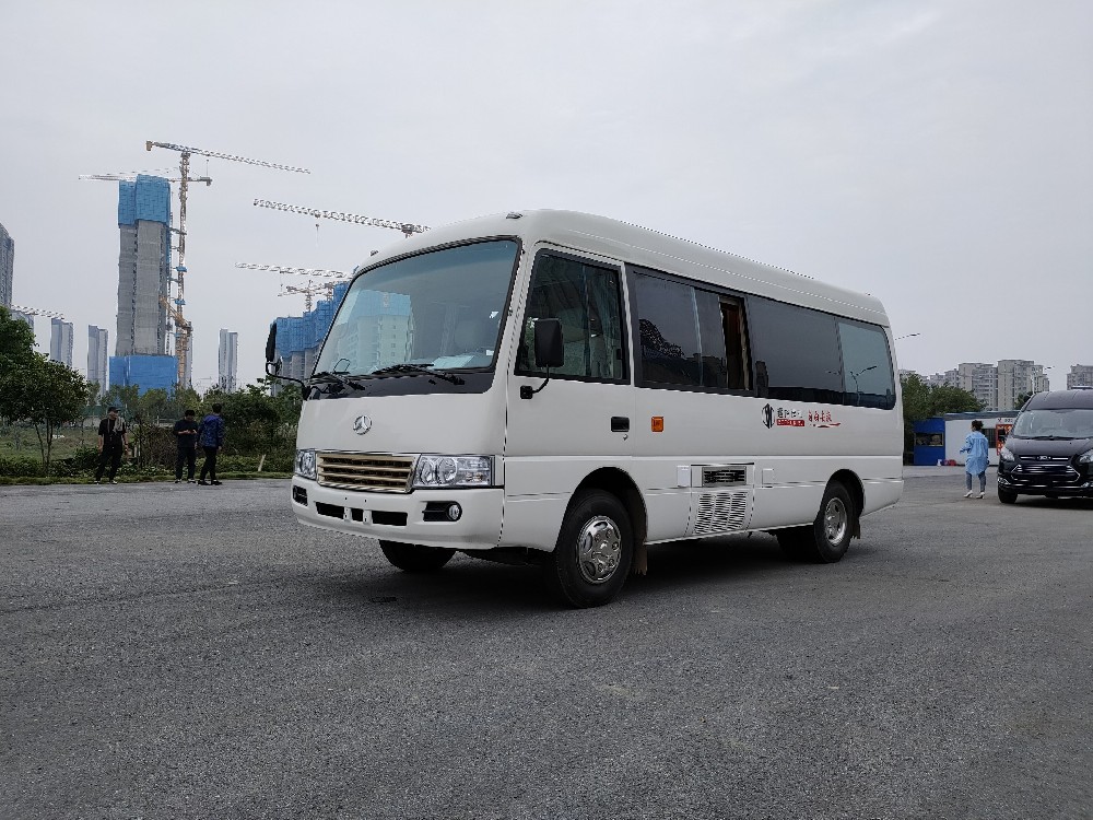 趣蜂江铃罗莎房车，空间最大的B型房车，蓝牌C1驾照就可以驾驶