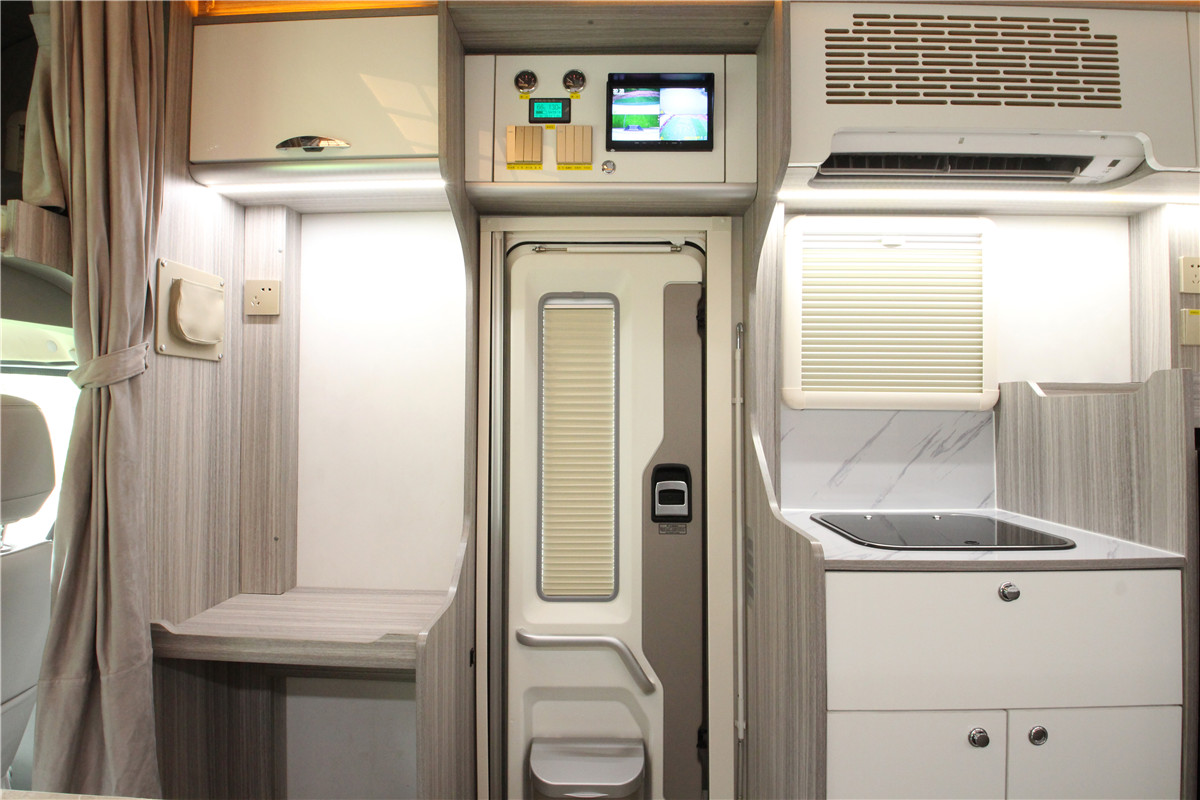 趣蜂C810房车