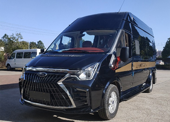 2023款福特新世代pro趣蜂B880房车48V电路系统＋U型沙发设计
