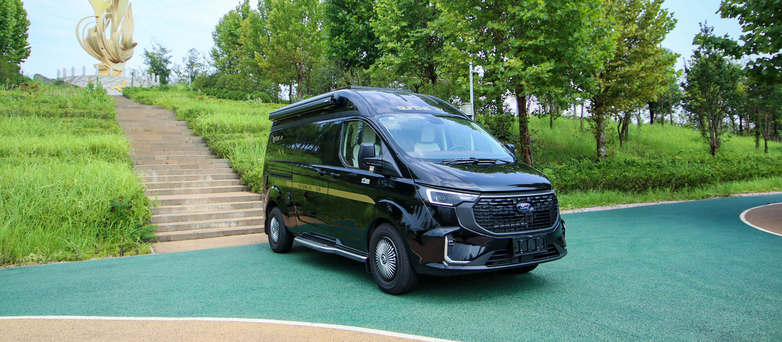 福特新全顺趣蜂B680房车