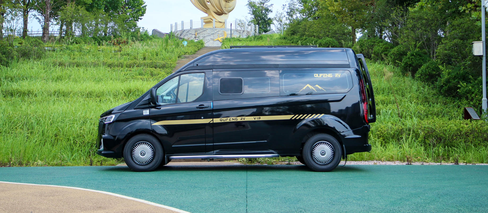 福特新全顺趣蜂B680房车