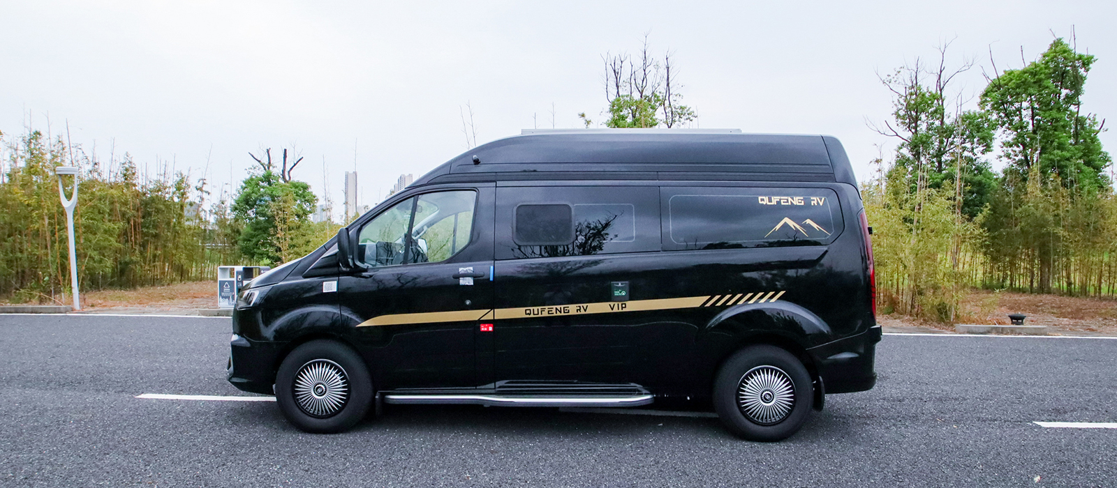 23款福特新全顺趣蜂B610房车